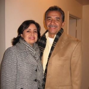 Meet your Posher, Elia